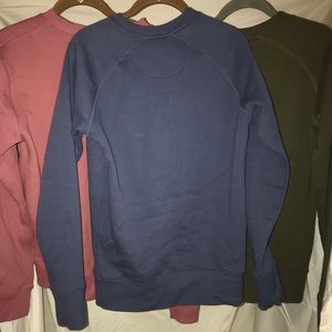 BUNDLE: sweatshirts!